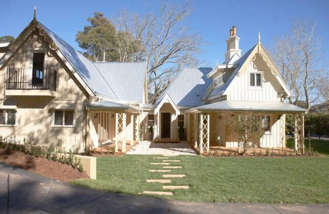 Eridge Lodge Burradoo- Heritage Cottage central located