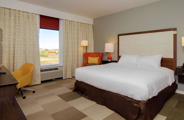 Escape to a Dreamy Suite w/ a Modern Vibe!