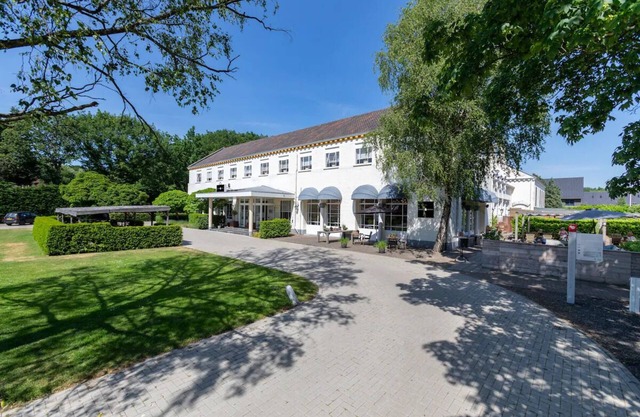 Escape to Nature from a Spacious Suite Near City Sights & Local Landmarks