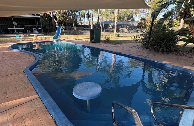Escape to the Barossa Valley in comfort with swimming pool & beautiful views
