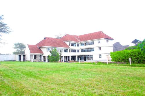 Esiram Hotel
