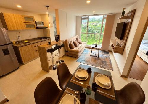 Espectacular vista, apto de lujo, piscina, gym