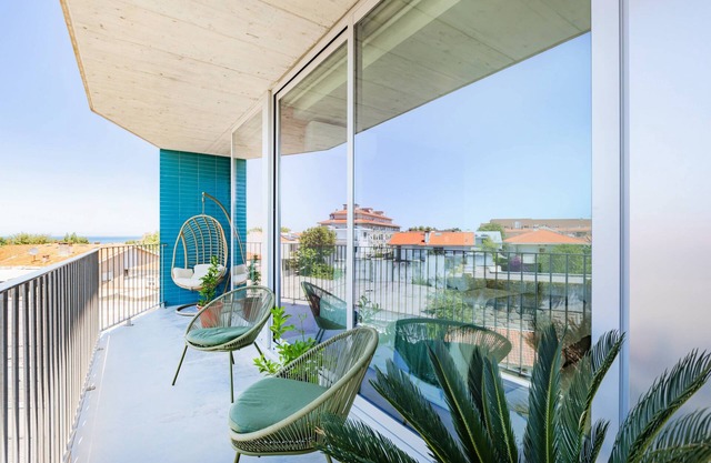Espinho Sunny Vibes & Balcony with Pool