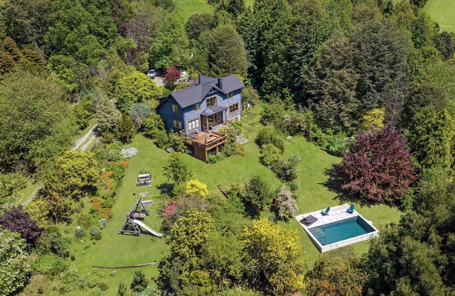 Estate with Pool, Jacuzzi, Stunning Views, and a Private Cinema Room