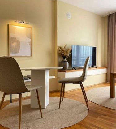 Etern Stays - Pristine Apartment