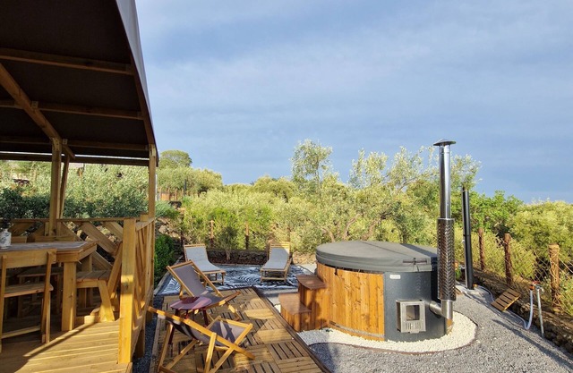 Etna Koru Glamping Experience (Air)