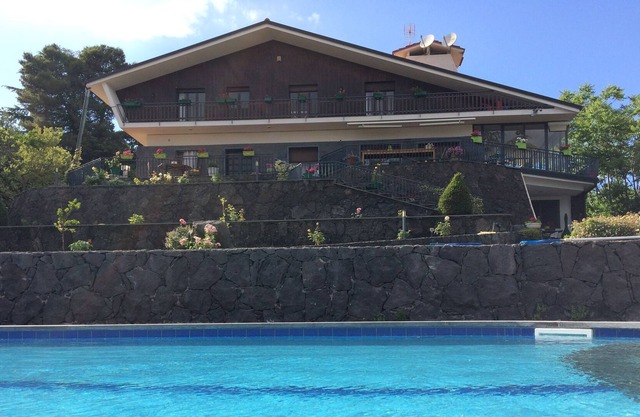 Etna Luxury Home - Luxurious and panoramic villa on Etna with swimming pool and tennis court.