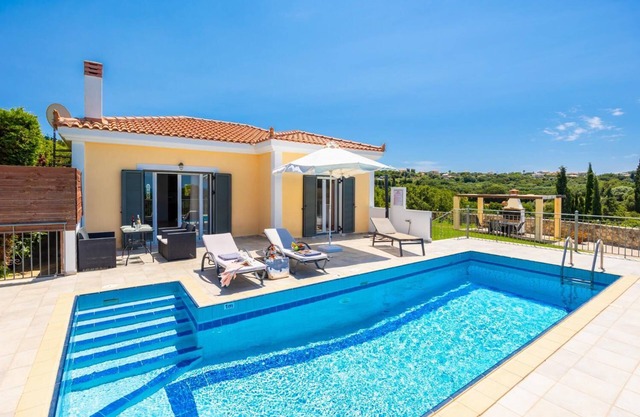 Europe Villa Io - Two Bedroom Villa, Sleeps 5
