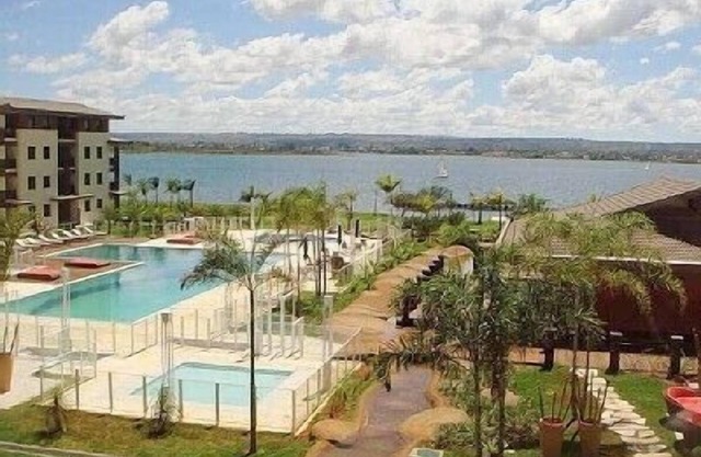 Excellent apartment on the edge of Lake Paranoá