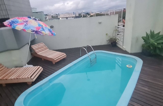 Excellent PENTHOUSE WITH POOL IN CANASVIEIRAS SC Brazil seasonal rental