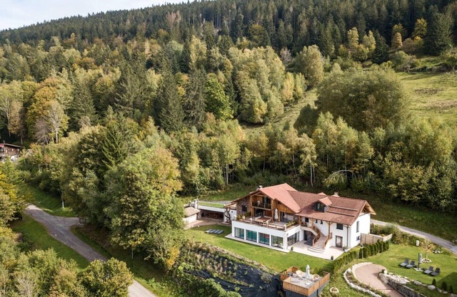 Exceptional chalet with indoor pool, sauna and garden in the village of Ventron