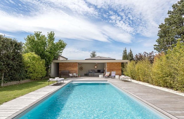 Exceptional villa / Swimming pool /