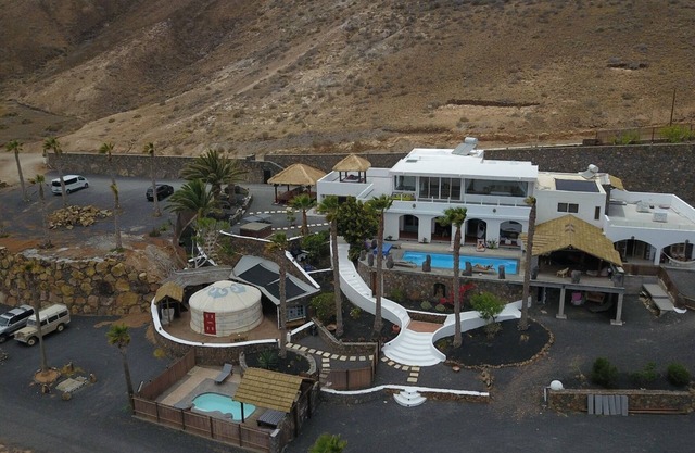 Exceptional luxury private villa, mountain/sea views, 2 private pools