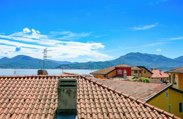 Exclusive 2-room apartment in a quiet & sunny location in the heart of Cannero