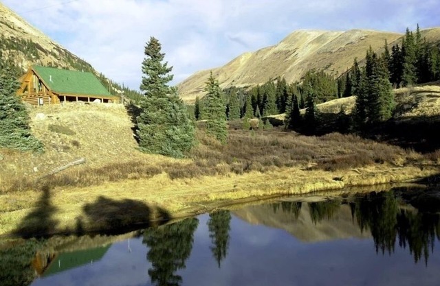 Exclusive 23-Acre Rocky Mtn. Retreat - Featured in a Music Video! Unforgettable