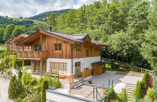 Exclusive and attractive chalet with wellness