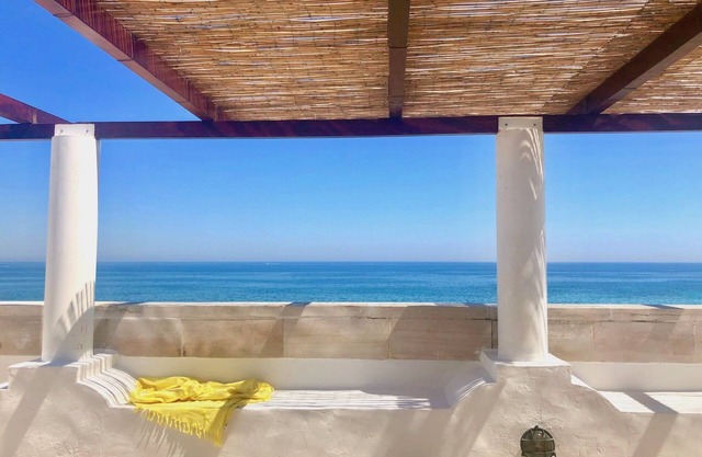 Exclusive and charming roof terrace apartment just 20 m from the sea