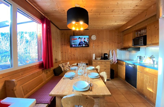 EXCLUSIVE Chalet at over 1250m +STEAM-bath +NETFLIX +very Cozy!