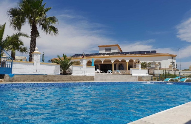 Exclusive CHALET near SEVILLA Andalusia with pool for 14 people