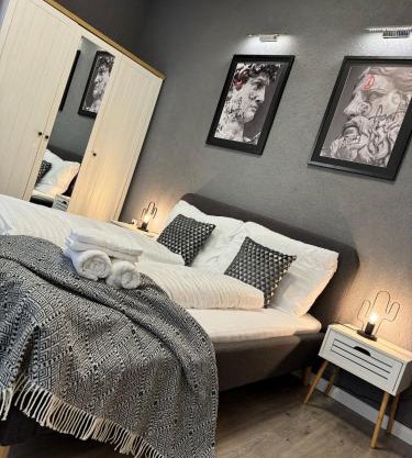 Exclusive design apartment & Residence centre & Free parking & LATE CHECKOUT