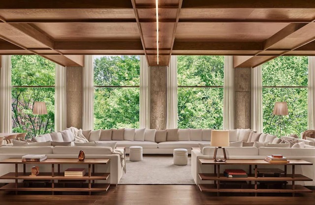 Exclusive High-Floor Suite with Gorgeous Views of New York City