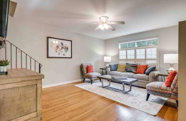 Exclusive Historical Townhome: serene and cozy