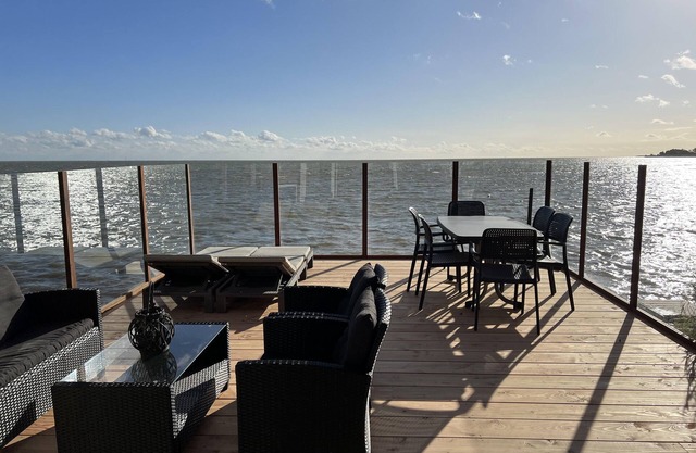 Exclusive holiday villa * Markermeer Bovenkarspel directly on the Markermeer