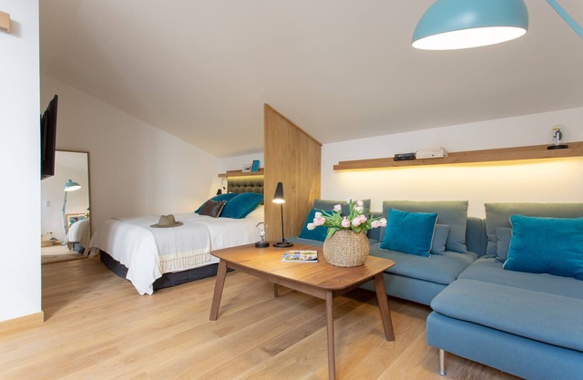 Exclusive Loft Terrace, historical centre, l'Hauture, Arles
