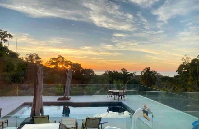 Exclusive São Pedro condominium house