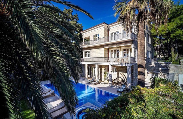 Exclusive Seafront Villa | 5 Bedrooms | Villa Mestro | Outdoor Pool & Magical.