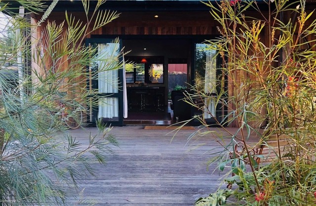 Experience a 70s era Australian beach cottage getaway