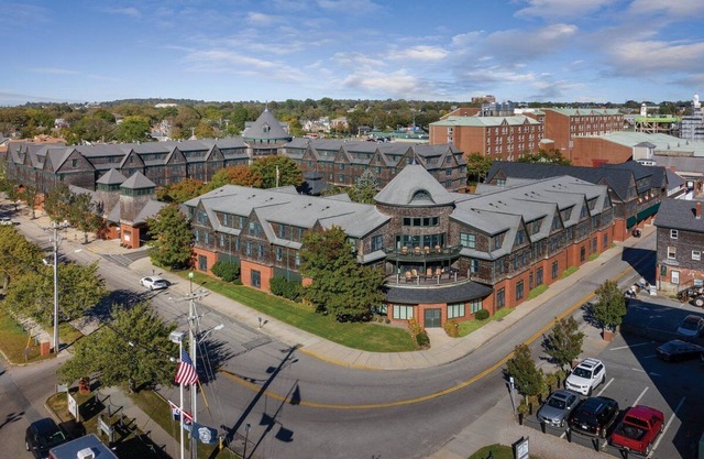 Experience a charming getaway to Club Wyndham Long Wharf in Newport, RI.