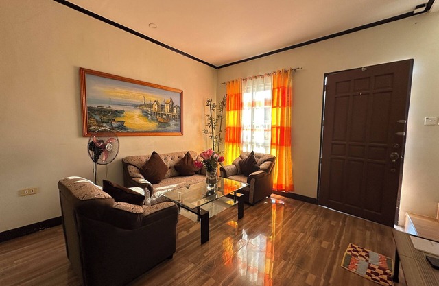 Experience Batangas City: Cozy Santa Rita Townhouse