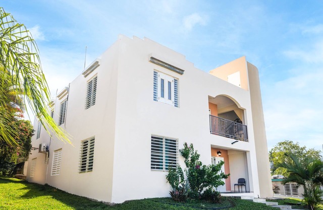 "Experience Coastal Living at Colinas del Atlantico,: Perfect Vacation Retreat!"
