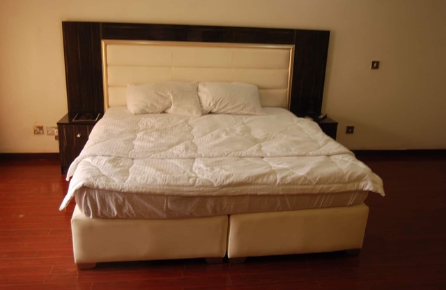 Experience Comfort @ Kings Court Hotel,Abuja Good location,good staff,good rooms