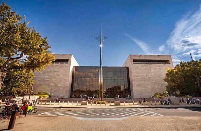 Experience Historic Landmarks – 4 Family Friendly Suites at the Heart of DC