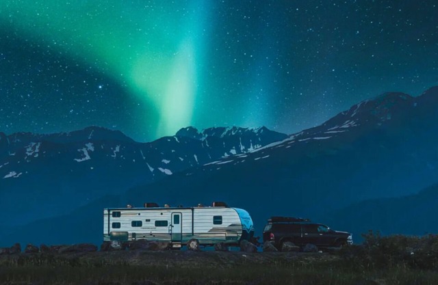 Experience “The RV Life” on our Fully Equipped Camper Trailer
