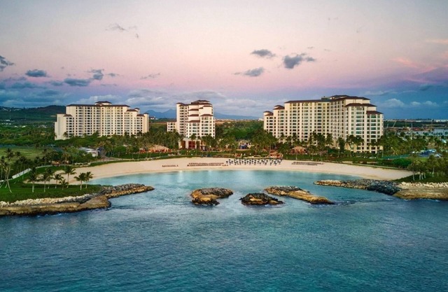 Experience Unparalleled Luxury in a Mountain View Studio at Marriott’s Ko Olina!