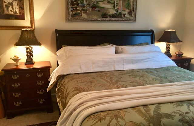 Exquisite 2BR Luxury Suite Prime Greenville Location