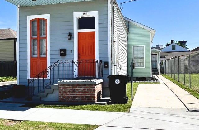 Extended Stay near Downtown, Hospitals and Coworking Spaces.