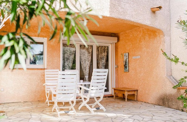 F 128 : Belle villa T3 avec grande terrasse et véranda