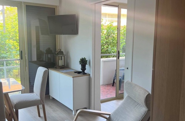 F3 apartment with balconies, domaine de l'hermitage