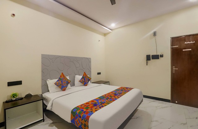 Fabhotel Golden Mist