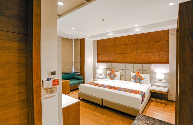 FabHotel Hexa Chhatarpur