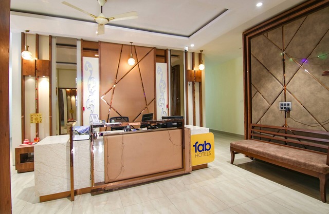 Fabhotel K9 Regency