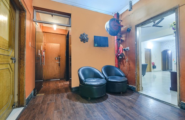 Fabhotel Maadhavam Residence