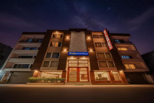 FabHotel The Kailash Dev - Near Azadpur Metro