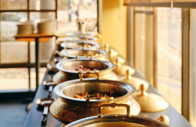 Fabhotel Varanasi Suites