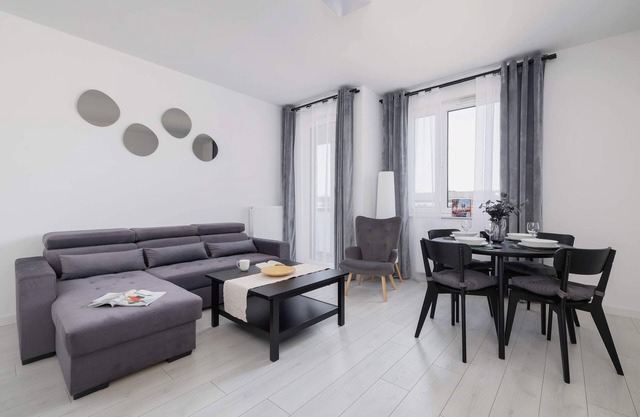 Fabryczna 5B Cracow | Modern Apartment | Balcony | Parking