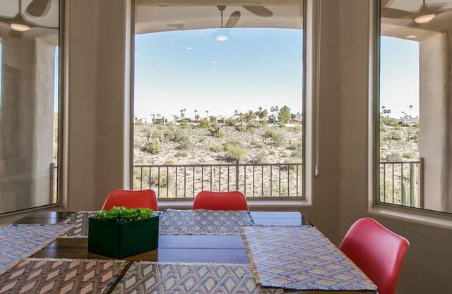 Fabulous 4-bdrm W/breathtaking Views & Pool!